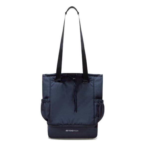 BEYOND YOGA Convertible Gym Bag - Black - Picture 1 of 7